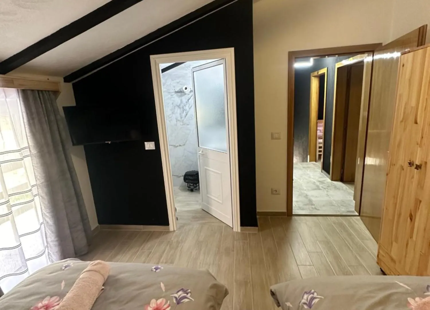 Hotel Restaurant Radomira Ceren 0*,  Albanie